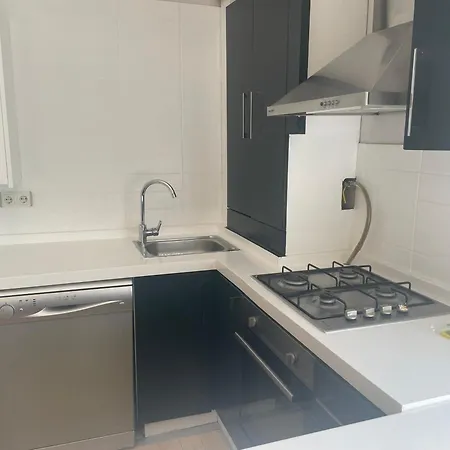 Apartment Bahcesehir N Tepe Sitesi Avm Goelet Ulasim Merkezi Konum Istanbul