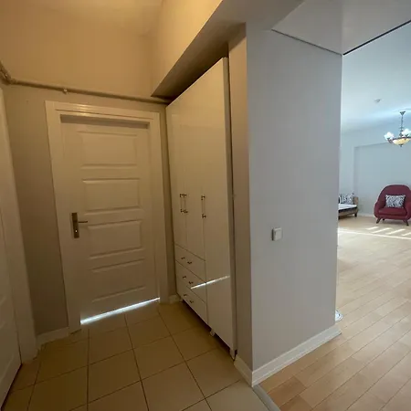 Bahcesehir N Tepe Sitesi Avm Goelet Ulasim Merkezi Konum איסטמבול